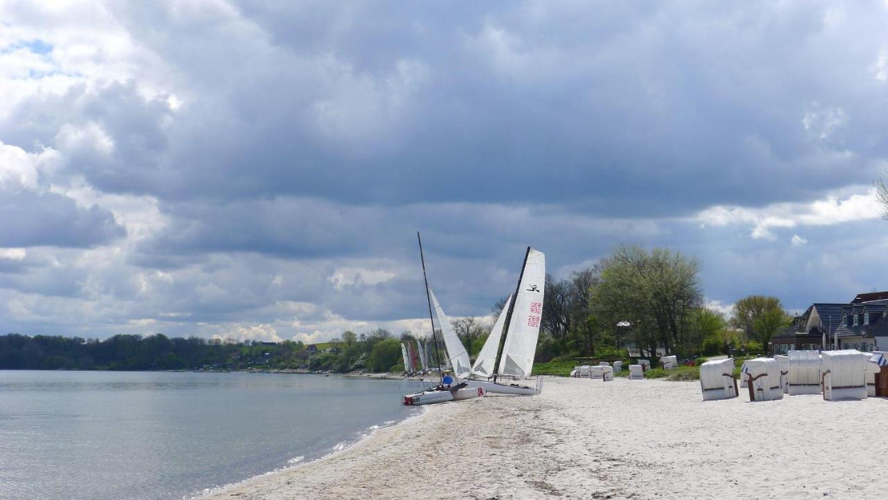 Seeblick I - Geraeumige 90Qm - Ganzes Haus - 50M Zum Naturstrand - Mit Terrasse Und Grossem Garten - Kueche Neu Glucksburg Bagian luar foto